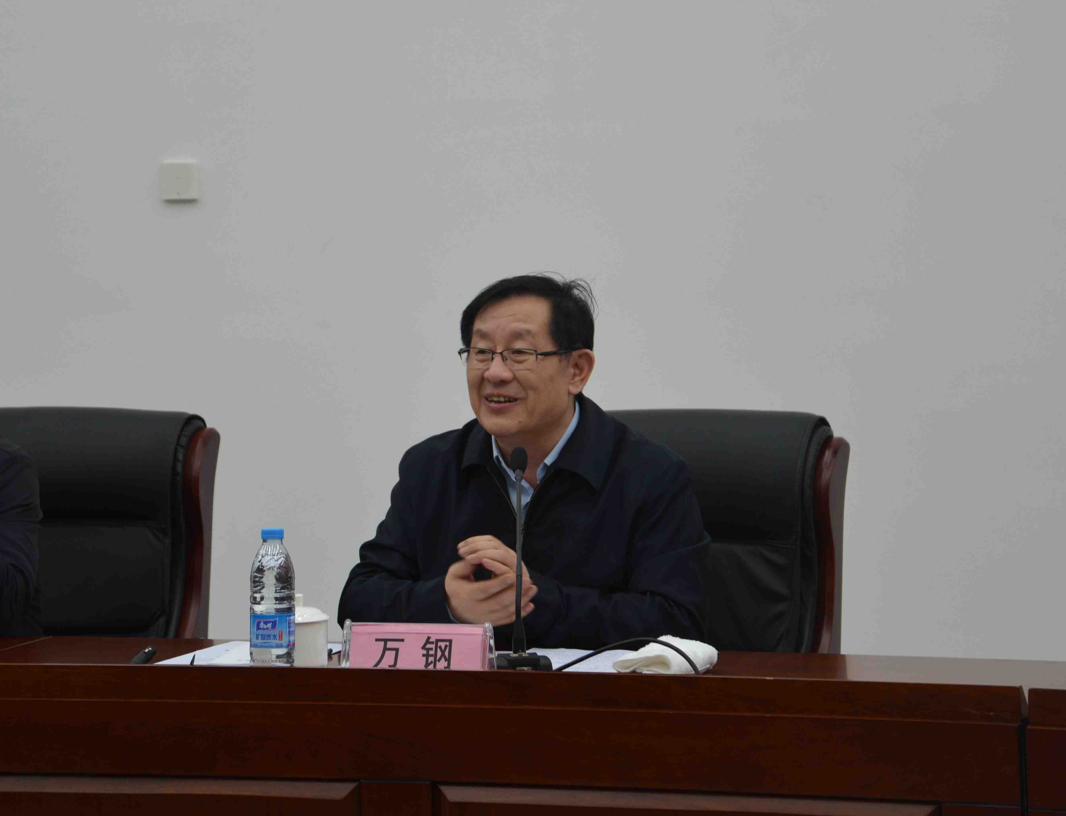 科技部部長萬鋼一行考察調(diào)研公司目前發(fā)展情況